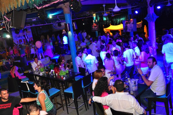 Saturday Night At Edde Sands